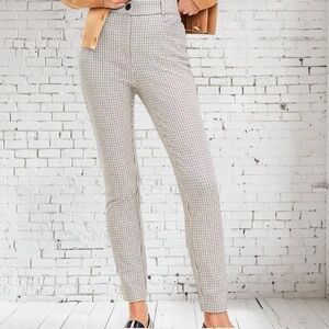 Ann Taylor LOFT Skinny Pants Checked Size 2P Gray Plaid EUC